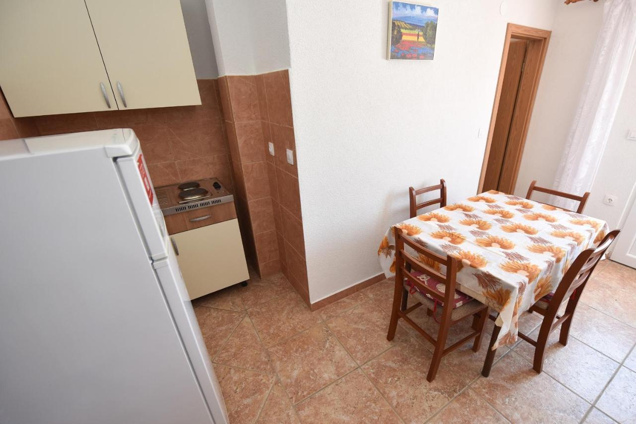 Apartments By The Sea Metajna, Pag - 6522 Zubovići Eksteriør billede