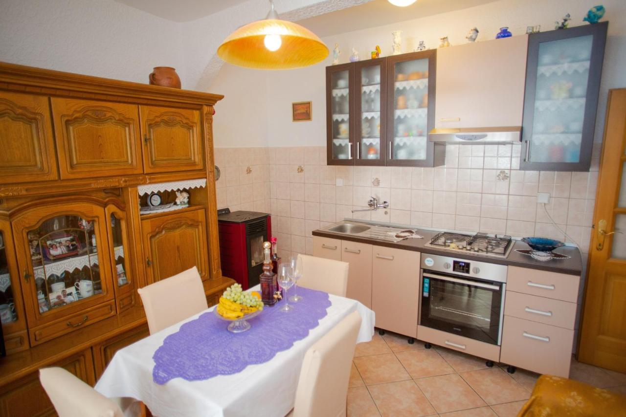 Apartments By The Sea Metajna, Pag - 6522 Zubovići Eksteriør billede