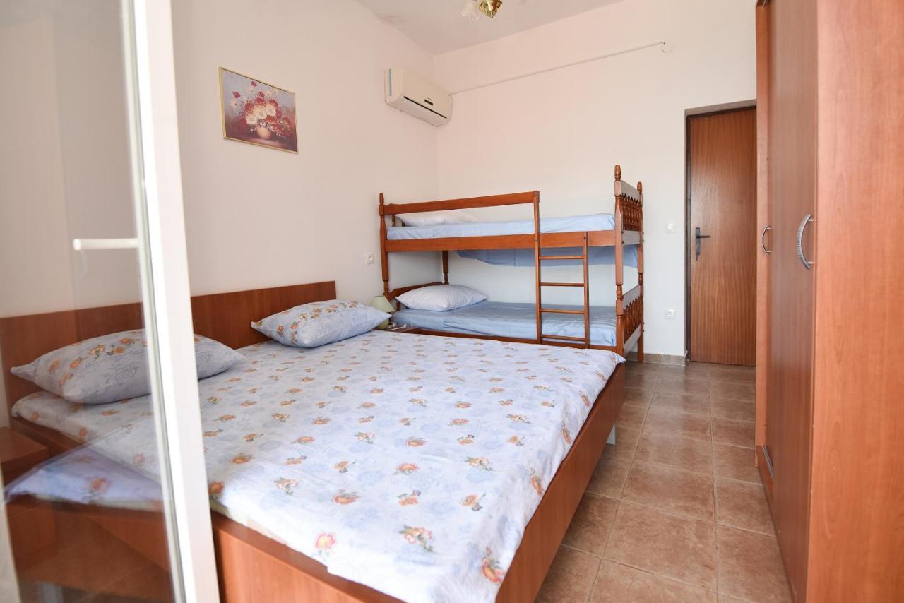 Apartments By The Sea Metajna, Pag - 6522 Zubovići Eksteriør billede