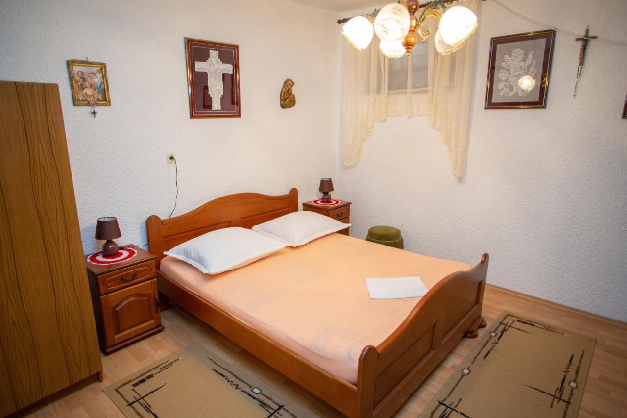 Apartments By The Sea Metajna, Pag - 6522 Zubovići Eksteriør billede