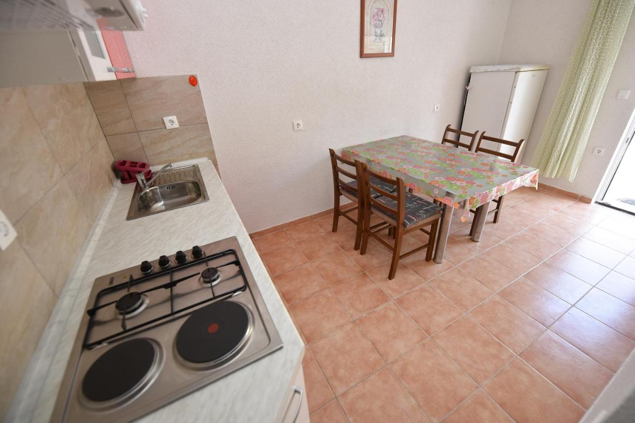 Apartments By The Sea Metajna, Pag - 6522 Zubovići Eksteriør billede