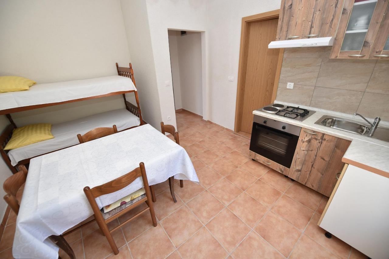 Apartments By The Sea Metajna, Pag - 6522 Zubovići Værelse billede