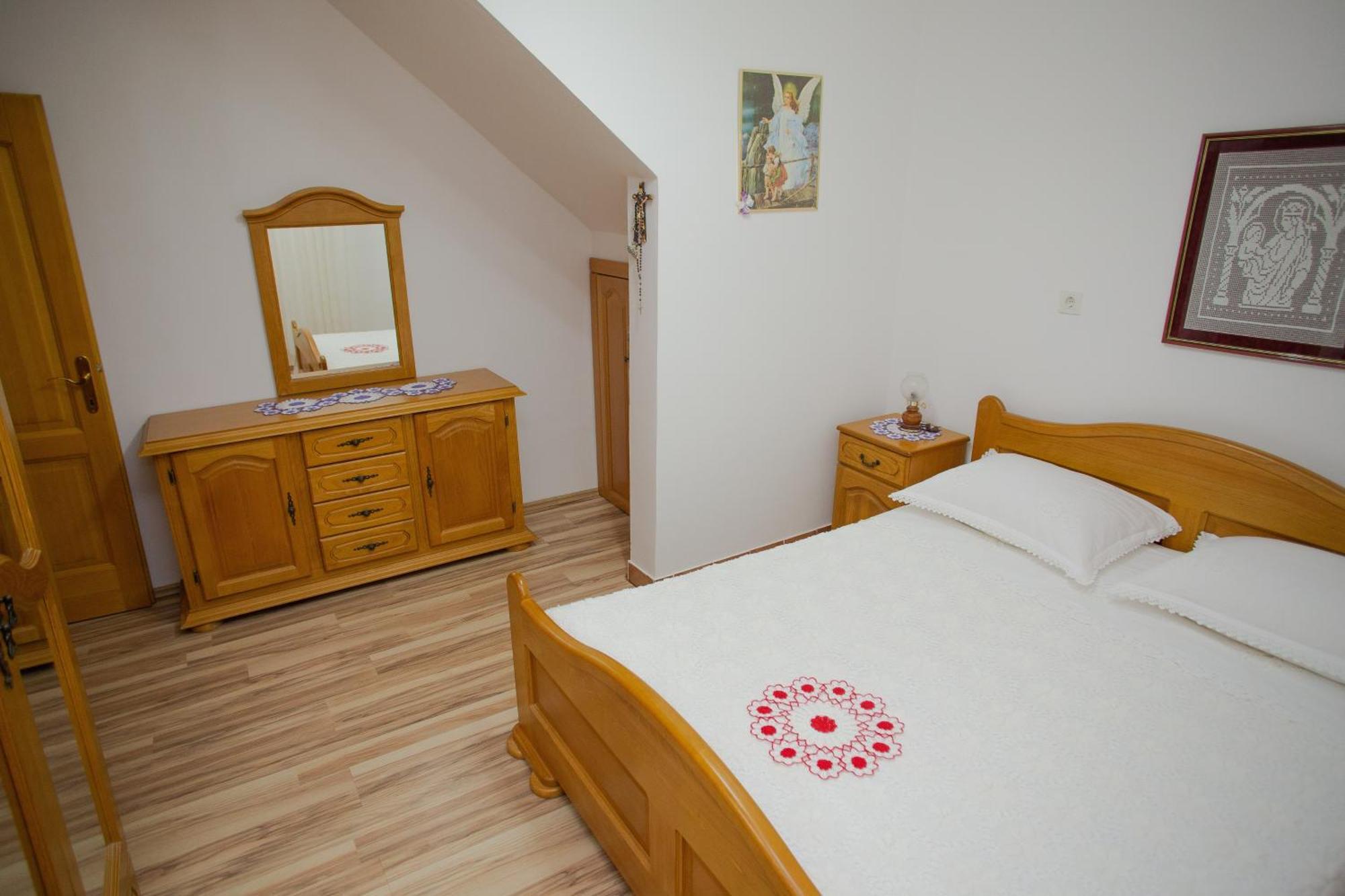 Apartments By The Sea Metajna, Pag - 6522 Zubovići Værelse billede
